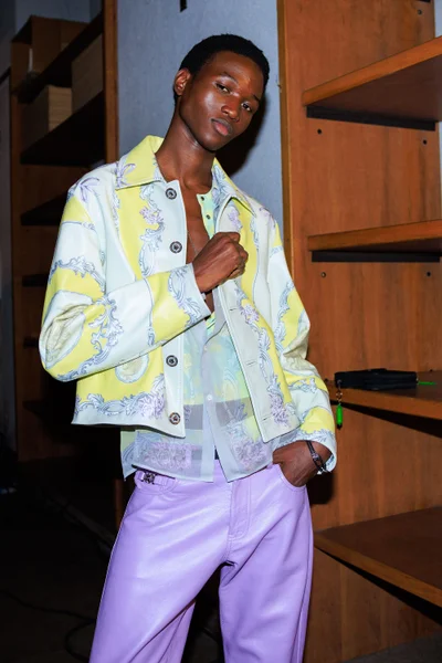Look 2